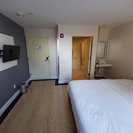 Mayfair Inn And Suites New York Buitenkant foto