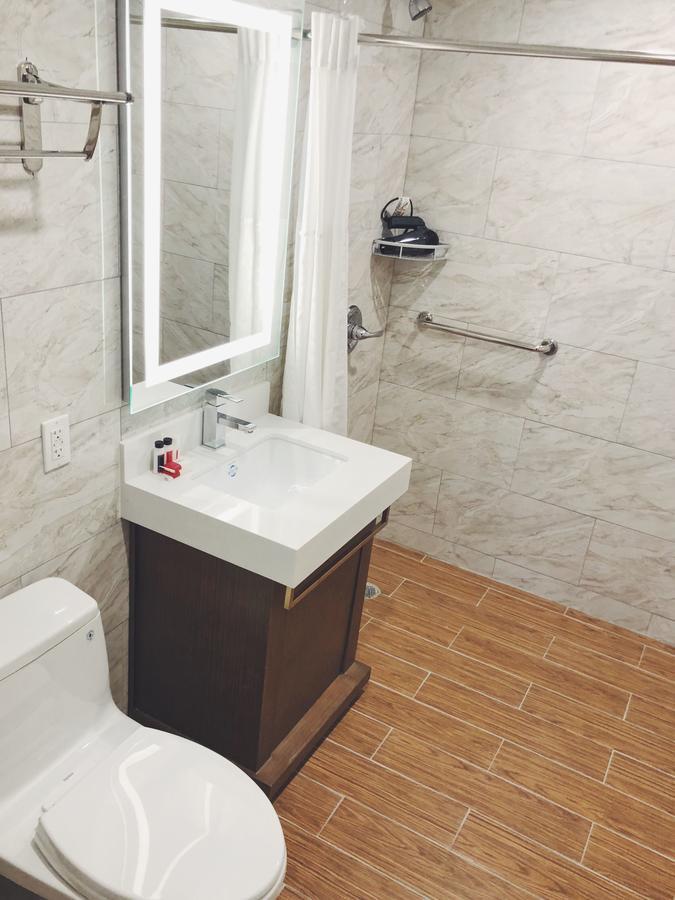 Mayfair Inn And Suites New York Buitenkant foto