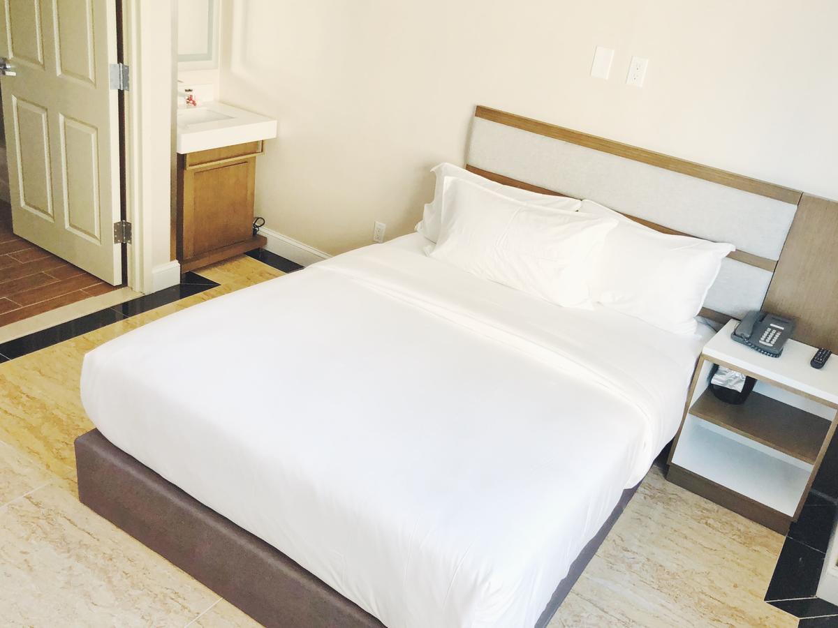 Mayfair Inn And Suites New York Buitenkant foto