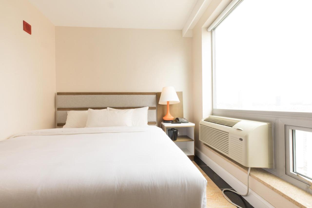 Mayfair Inn And Suites New York Buitenkant foto